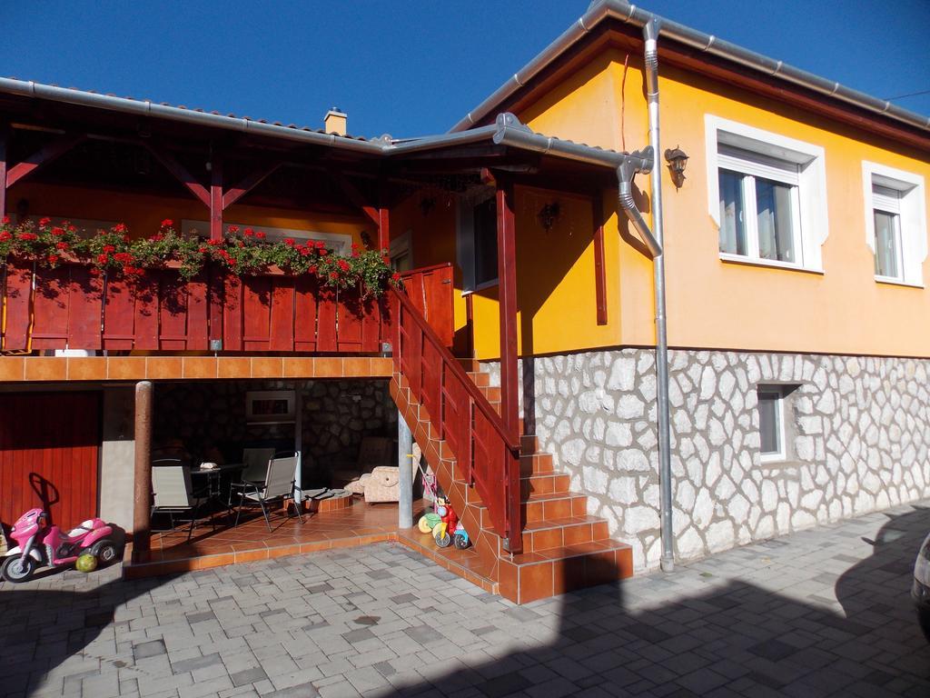 Szonja Apartman 에게르잘록 외부 사진